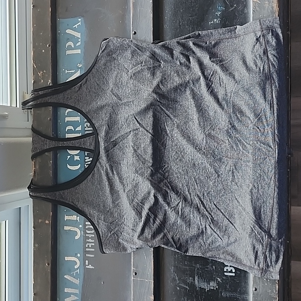 Lululemon Tank - Picture 3 of 3
